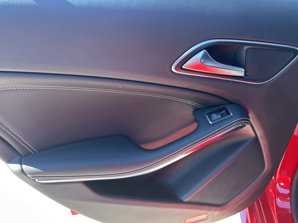 Used 2017 Mercedes-Benz CLA 250 4MATIC image 10