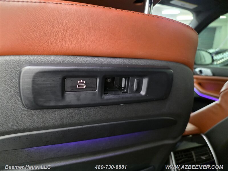 Used 2021 BMW X7 M50i AWD/4WD image 38