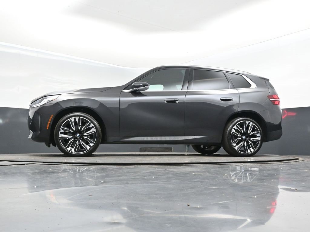 Used 2025 BMW X3 xDrive30i w/ Premium Package image 39