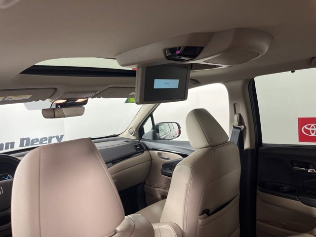 Used 2019 Honda Pilot Touring image 16
