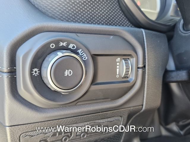 New 2026 Jeep Wrangler Unlimited Rubicon w/ Technology Group AWD/4WD image 30