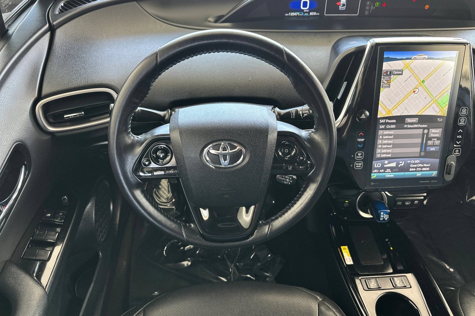 Used 2021 Toyota Prius Prime XLE w/ Carpet Mat Package (TMS) FWD image 15