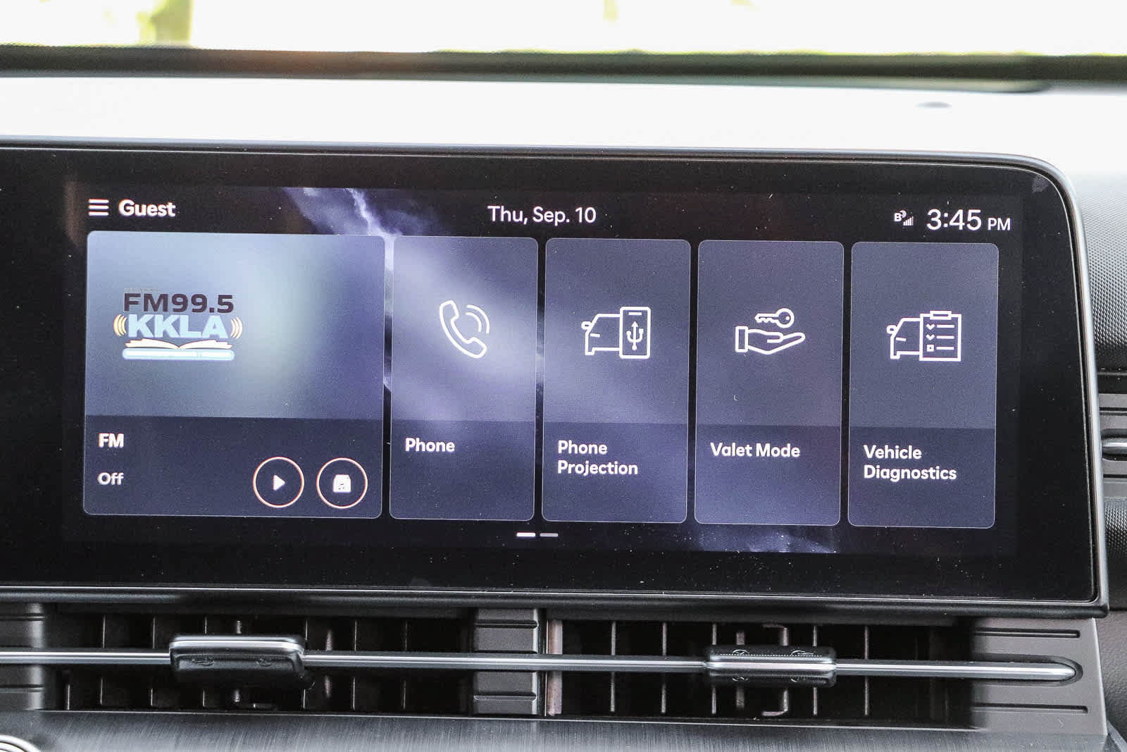 Certified 2024 Hyundai Kona SEL FWD image 15