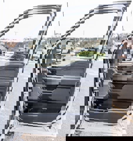 New 2026 Ford F250 Lariat w/ Black Appearance Package image 20