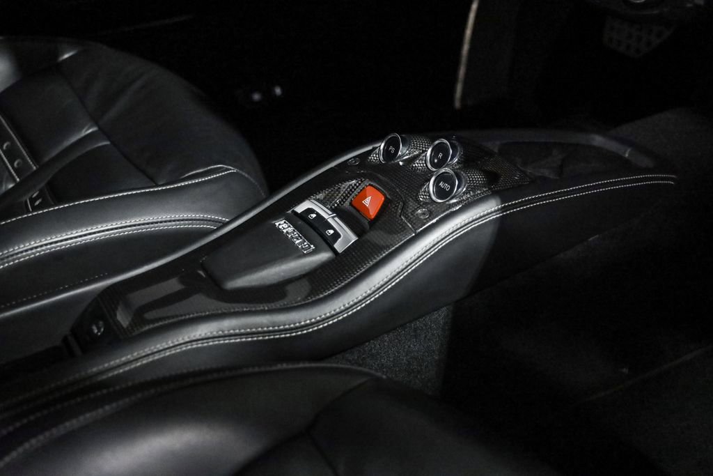 Used 2012 Ferrari 458 Italia Coupe image 31