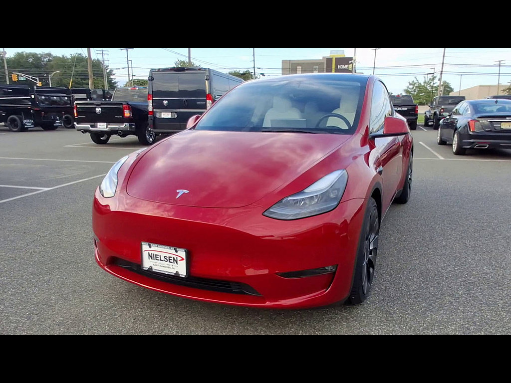 Used 2022 Tesla Model Y Performance AWD/4WD image 3