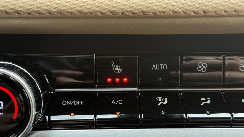 New 2026 Chevrolet Equinox ACTIV w/ Safety and Technology Package image 26