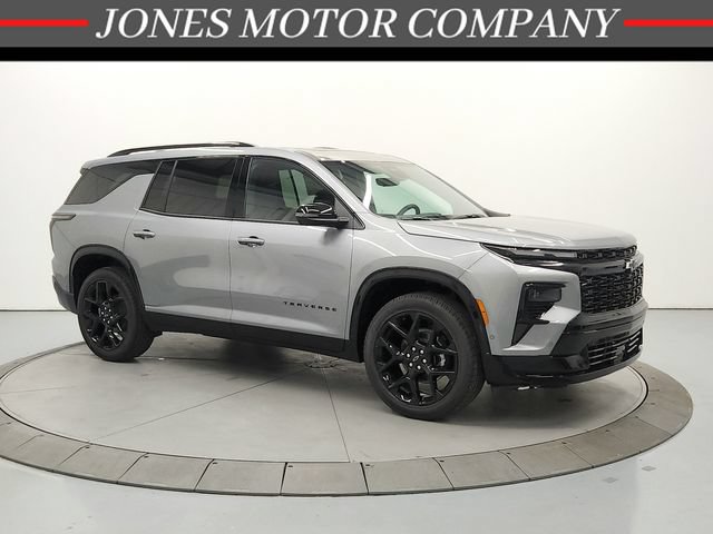 New 2026 Chevrolet Traverse RS w/ LPO, Floor Liner Package FWD image 1