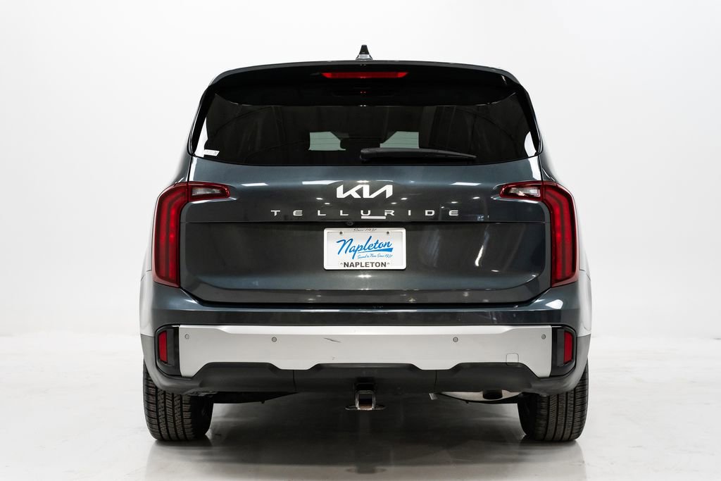 Used 2023 Kia Telluride LX image 31