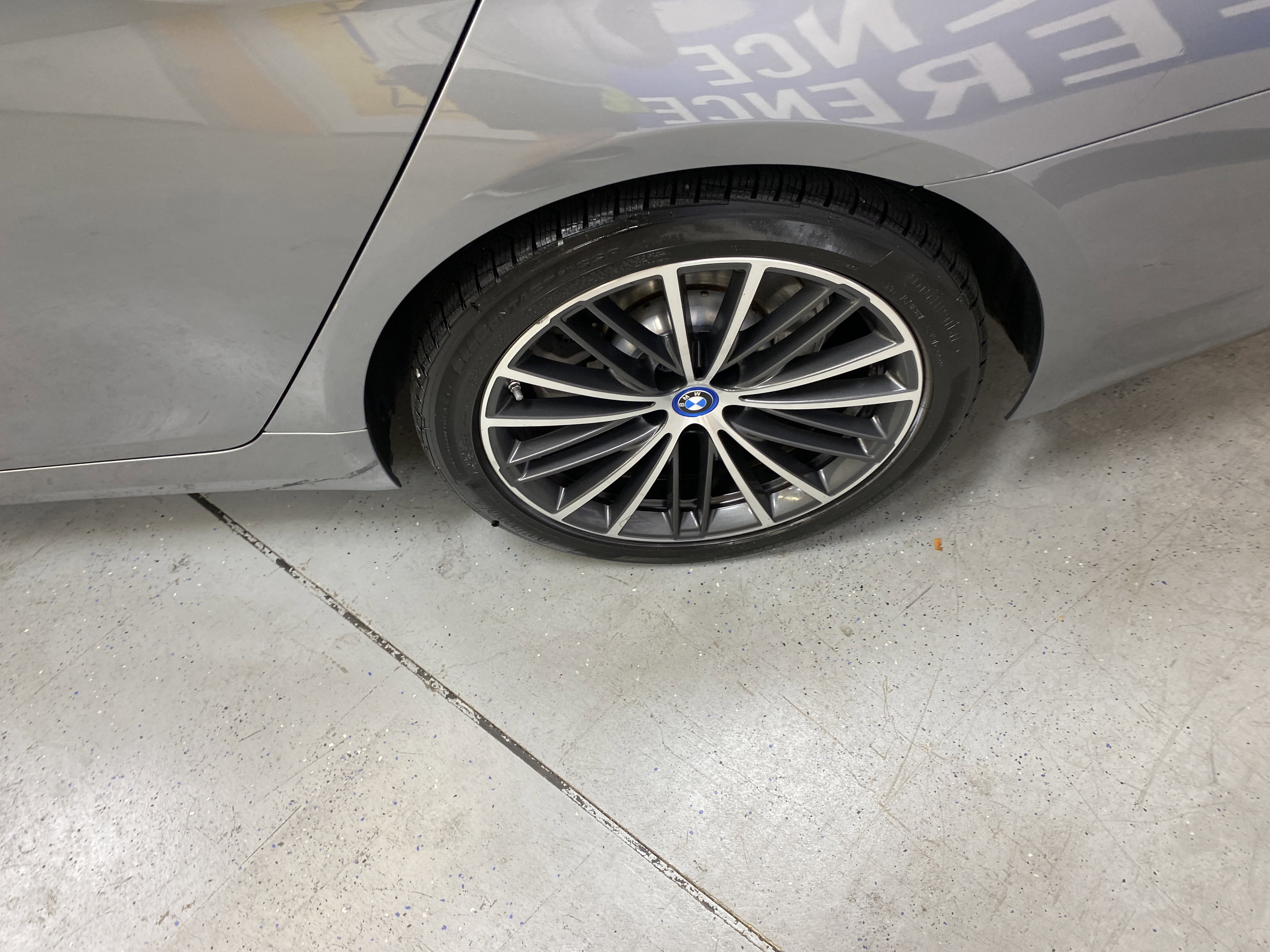 Used 2023 BMW 530e w/ Premium Package image 12