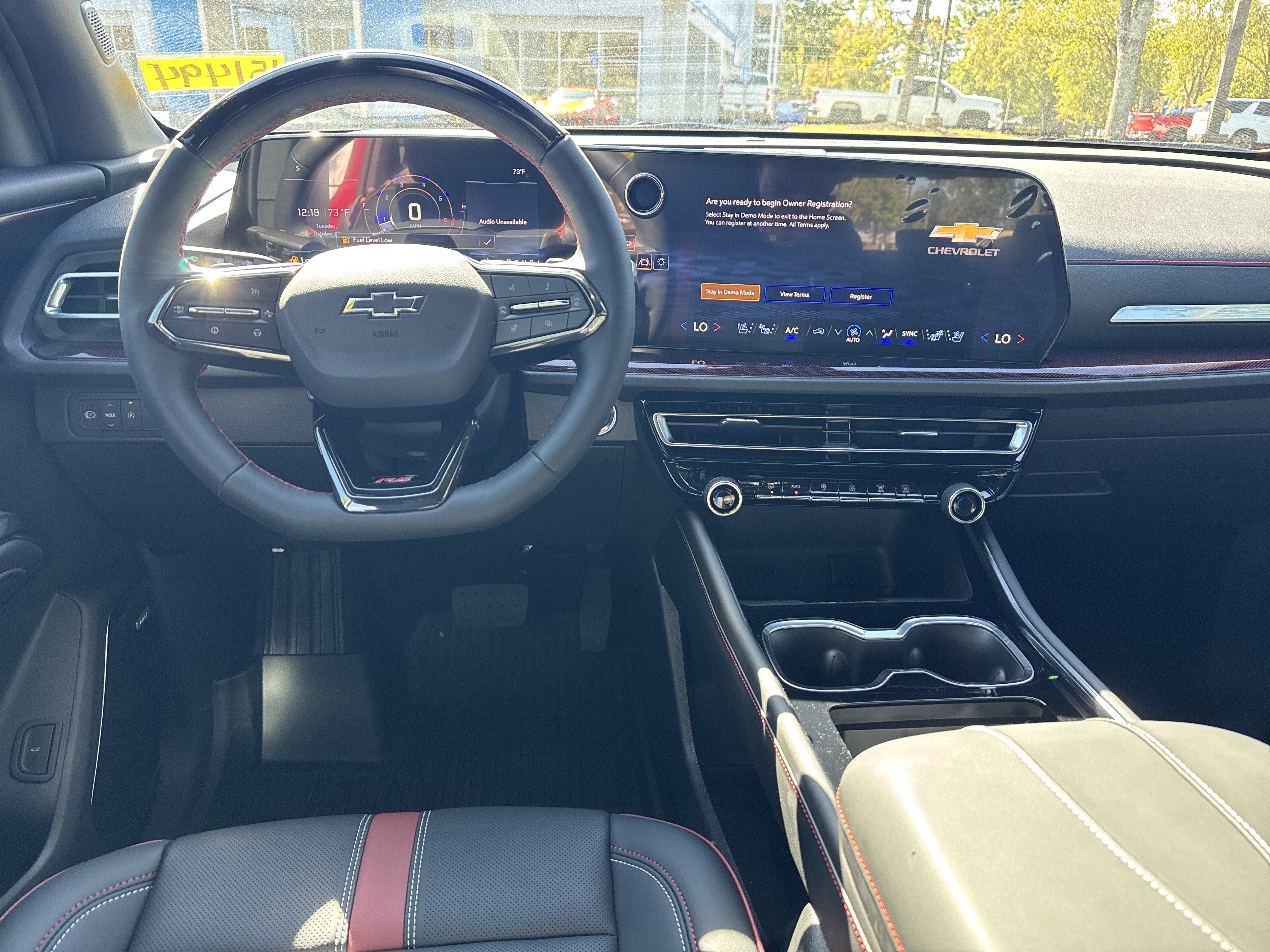 New 2027 Chevrolet Traverse RS w/ LPO, Floor Liner Package FWD image 24