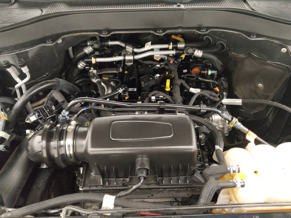 Used 2023 Ford Explorer XLT w/ Equipment Group 202A image 30