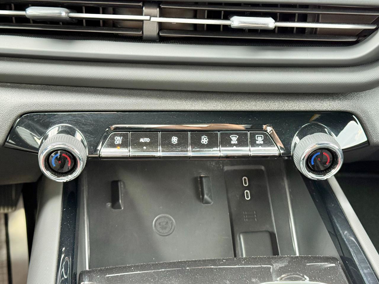 Used 2026 Chevrolet Silverado EV LT AWD/4WD image 22