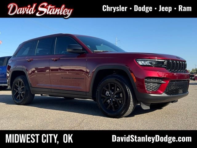Used 2025 Jeep Grand Cherokee Altitude