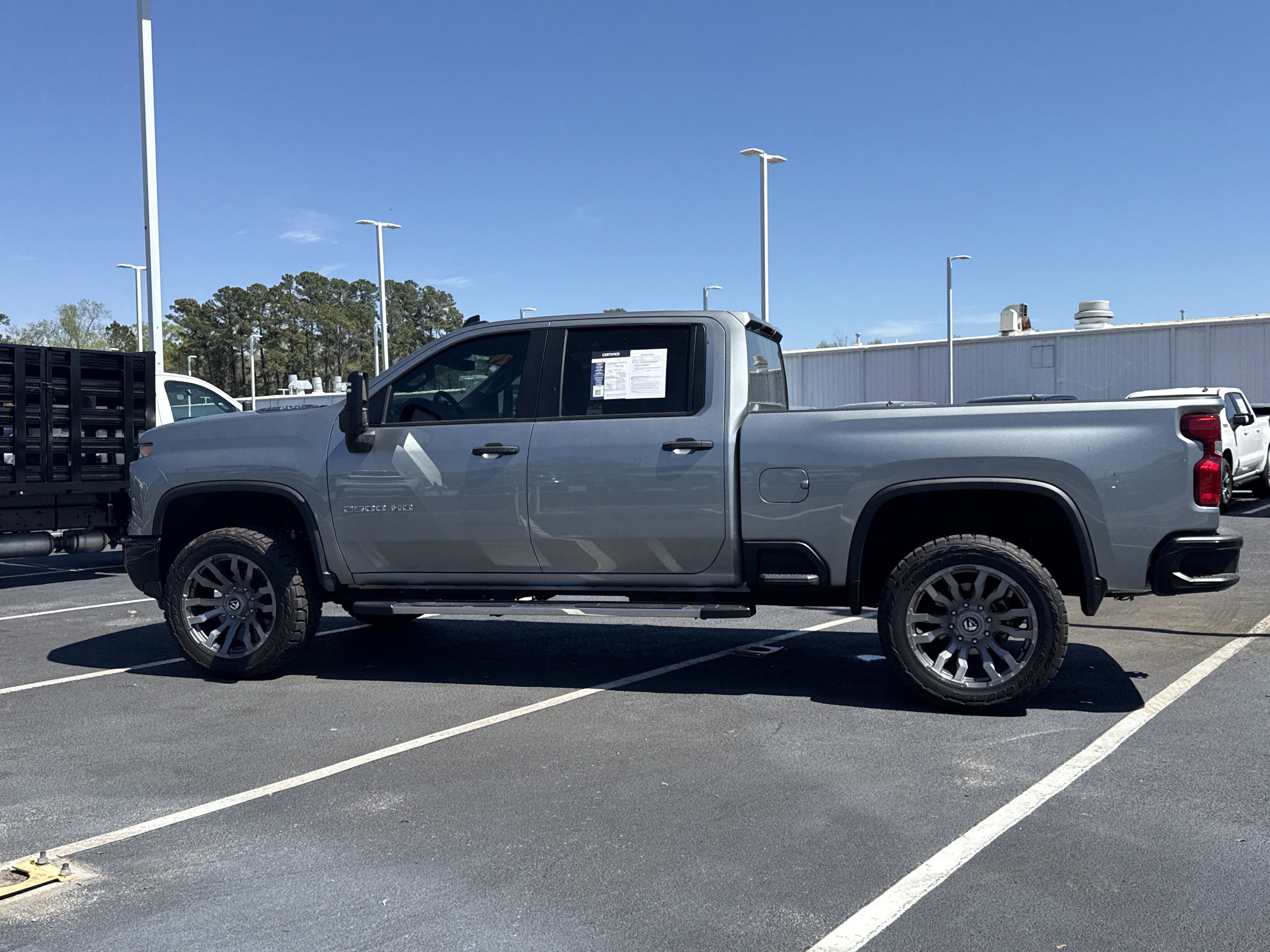 Used 2024 Chevrolet Silverado 2500 Custom w/ Custom Value Package image 11