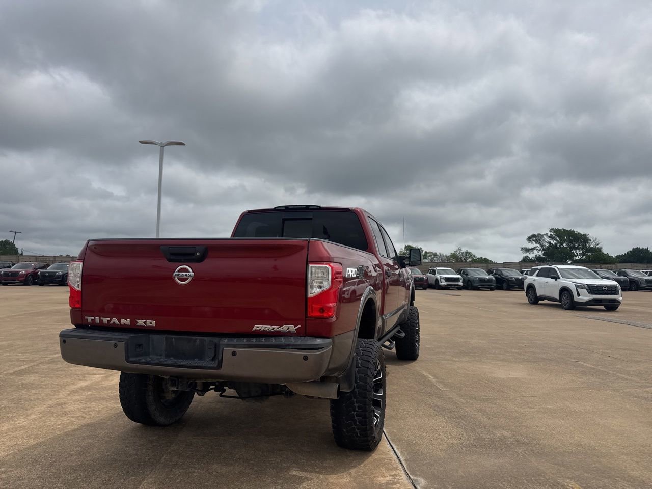 Used 2016 Nissan Titan PRO-4X AWD/4WD image 22