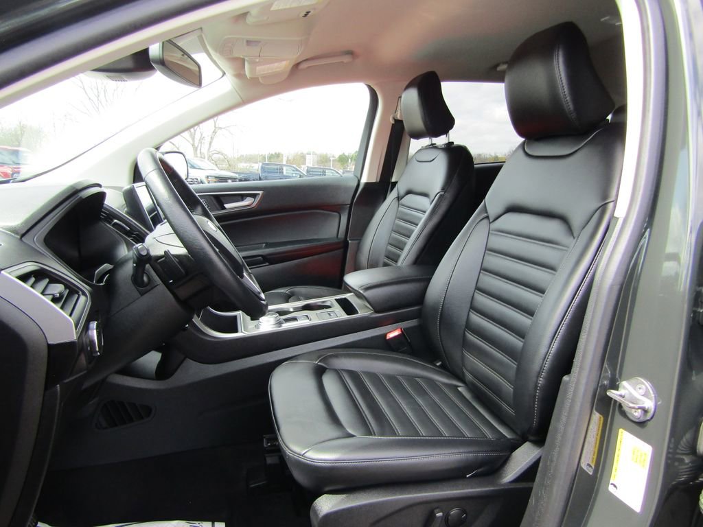 Used 2024 Ford Edge SEL w/ Convenience Package image 16