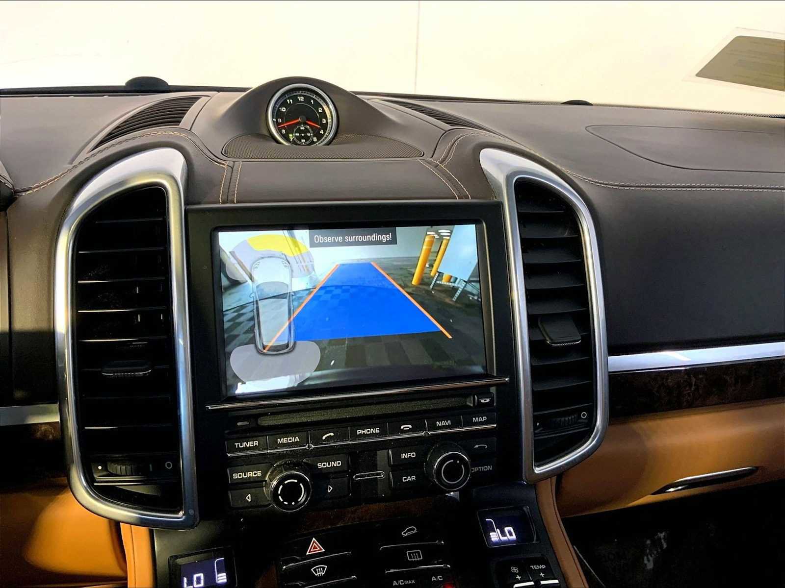 Used 2015 Porsche Cayenne Turbo AWD/4WD image 31