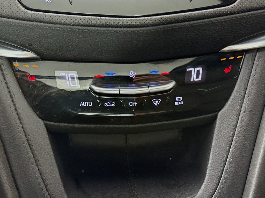 Used 2022 Cadillac XT5 Premium Luxury w/ Technology Package image 15