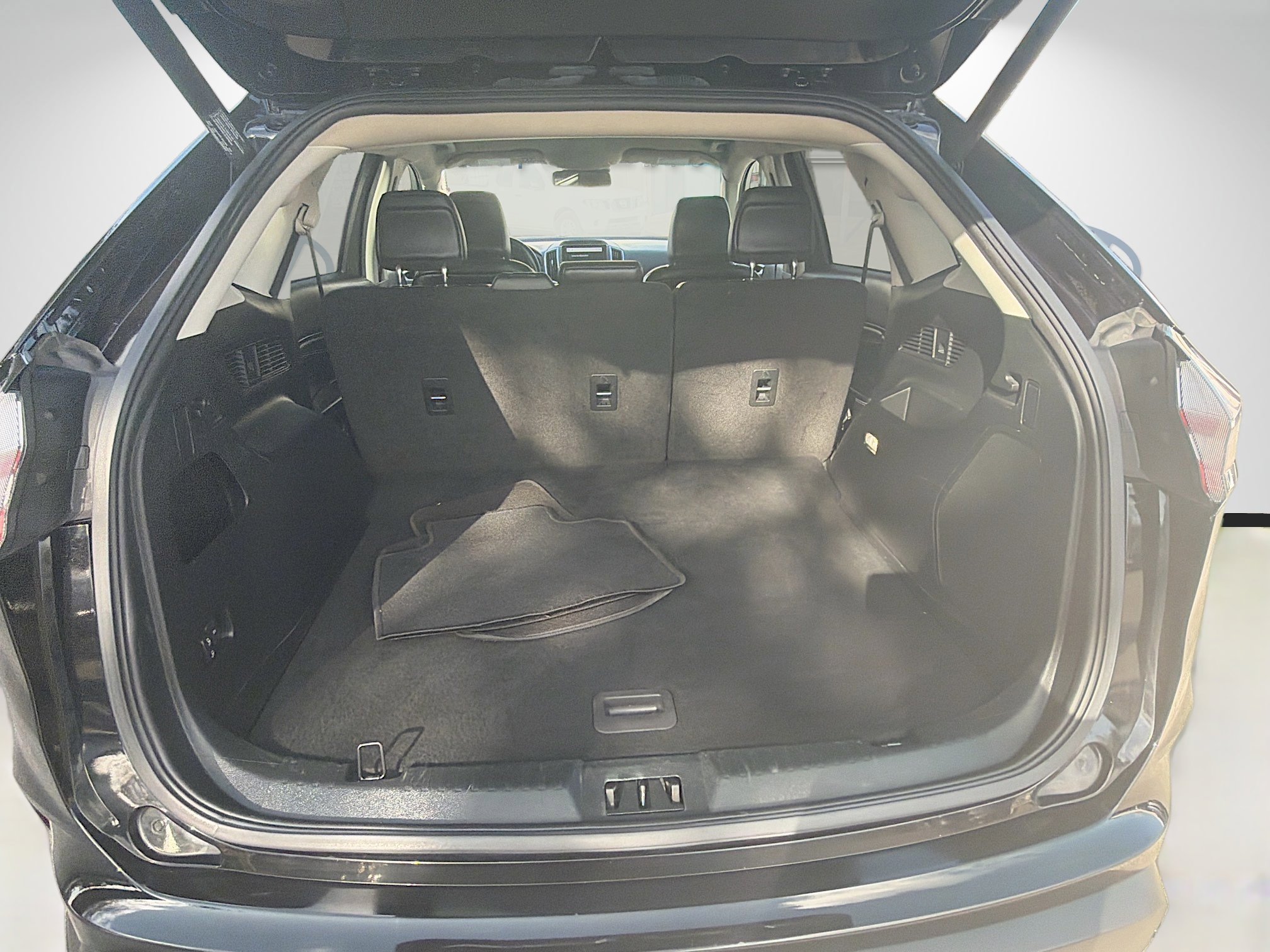 Used 2022 Ford Edge Titanium image 24