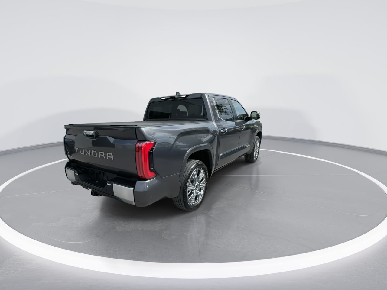 Used 2024 Toyota Tundra Capstone AWD/4WD image 19