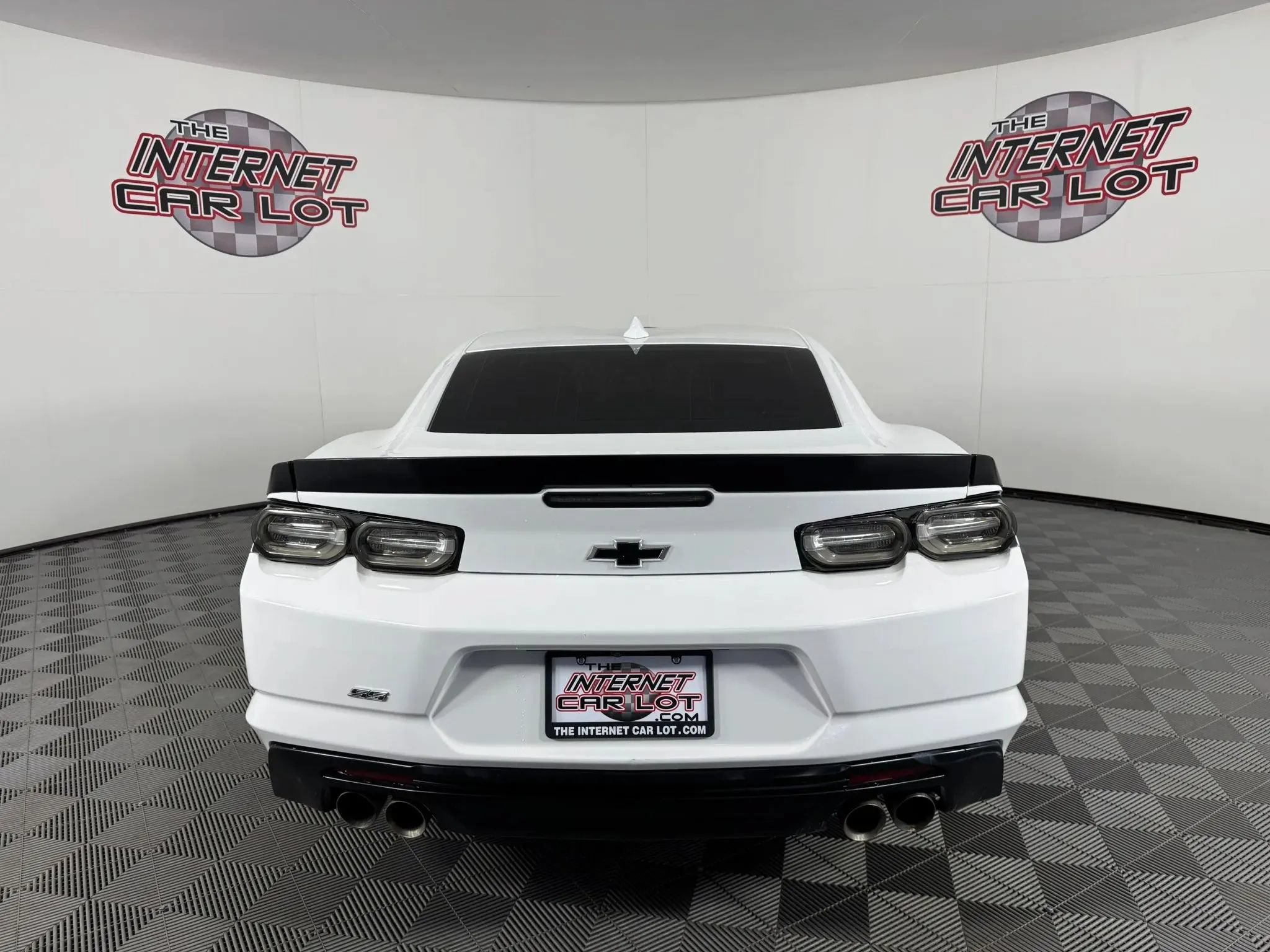 Used 2022 Chevrolet Camaro SS RWD image 6