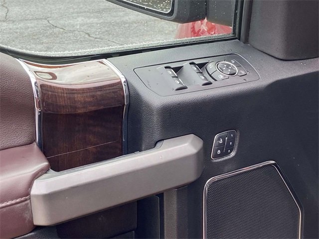 Used 2015 Ford F150 Platinum w/ Equipment Group 701A Luxury image 13