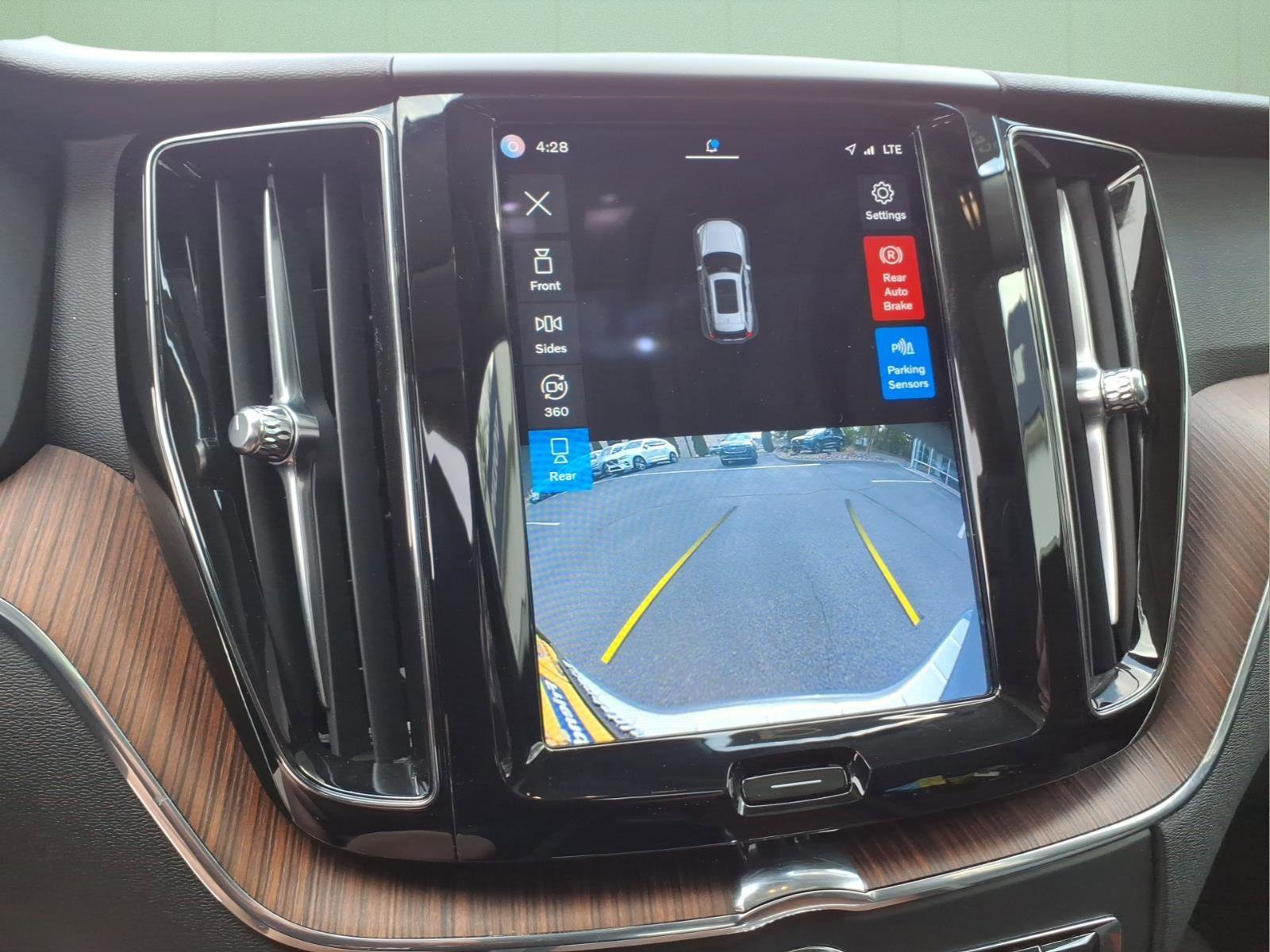 Used 2023 Volvo XC60 B5 Plus w/ Climate Package image 27