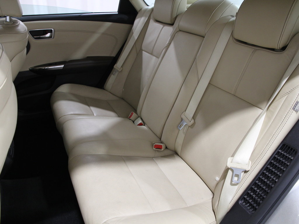 Used 2014 Toyota Avalon Limited image 19