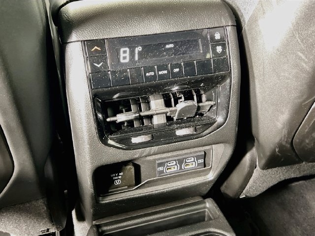 Used 2023 Jeep Grand Cherokee L Laredo w/ Luxury Tech Group I AWD/4WD image 34
