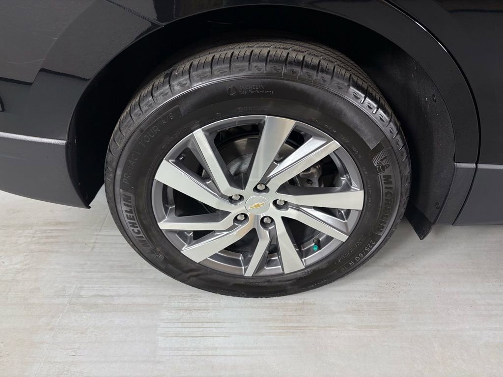 Used 2023 Chevrolet Equinox Premier image 12