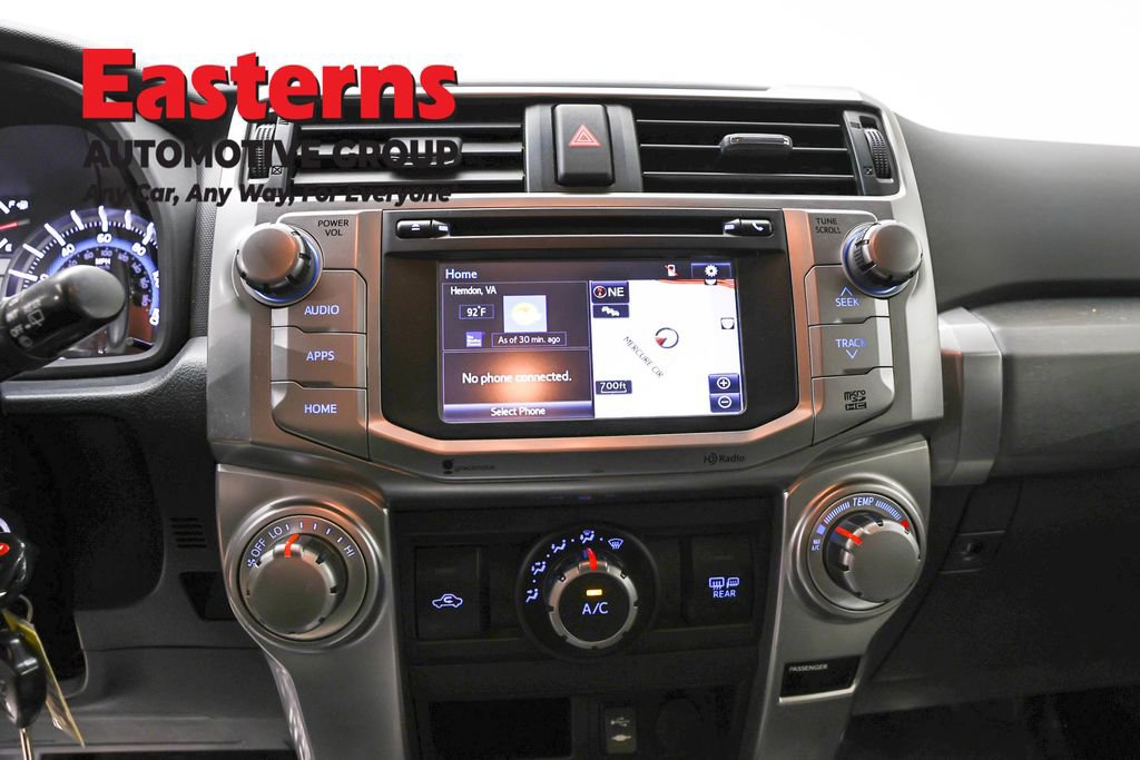 Used 2015 Toyota 4Runner SR5 AWD/4WD image 11