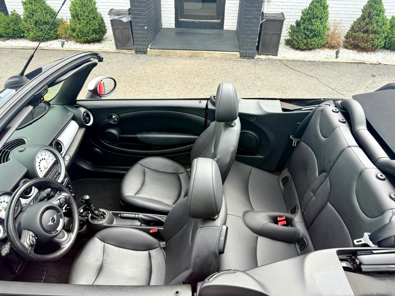 Used 2014 MINI Cooper Convertible image 16