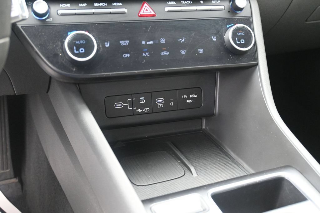Used 2025 Hyundai Sonata SEL FWD image 23
