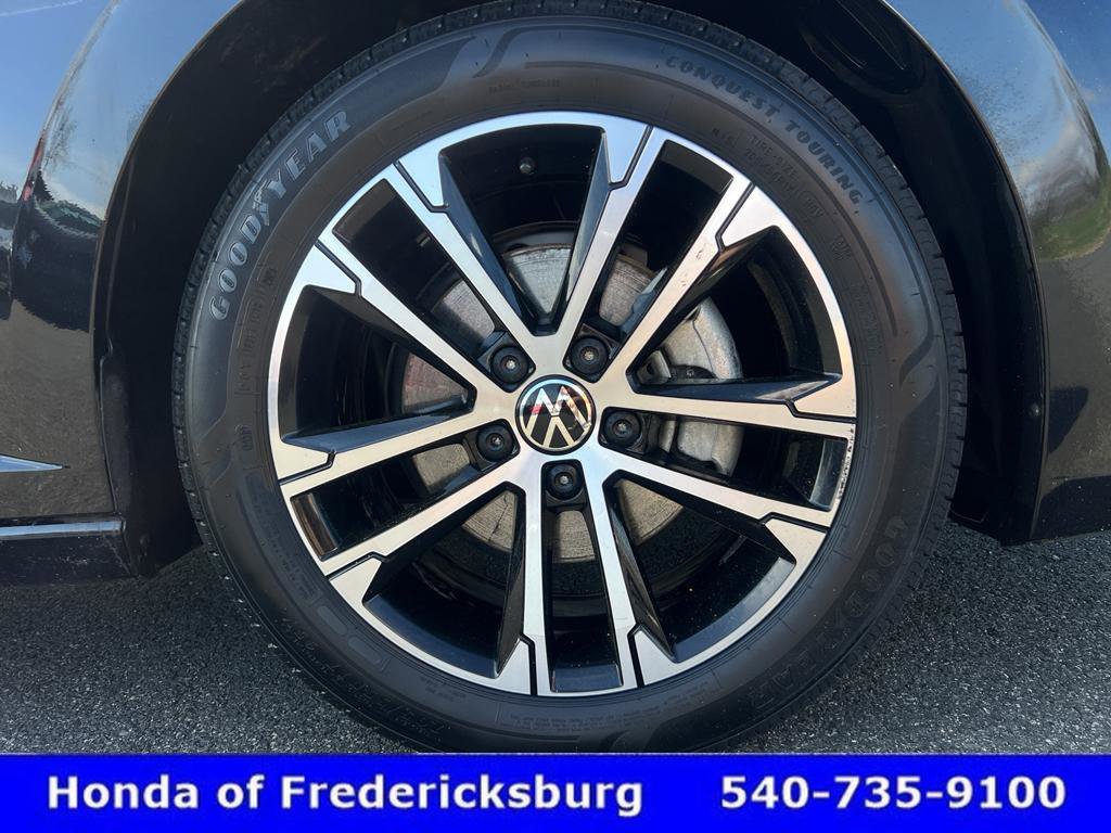 Used 2024 Volkswagen Jetta Sport image 10