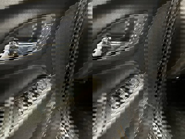 Used 2023 Chevrolet Equinox LT image 24