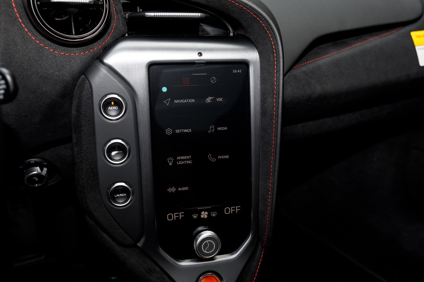 New 2026 McLaren 750S RWD image 24