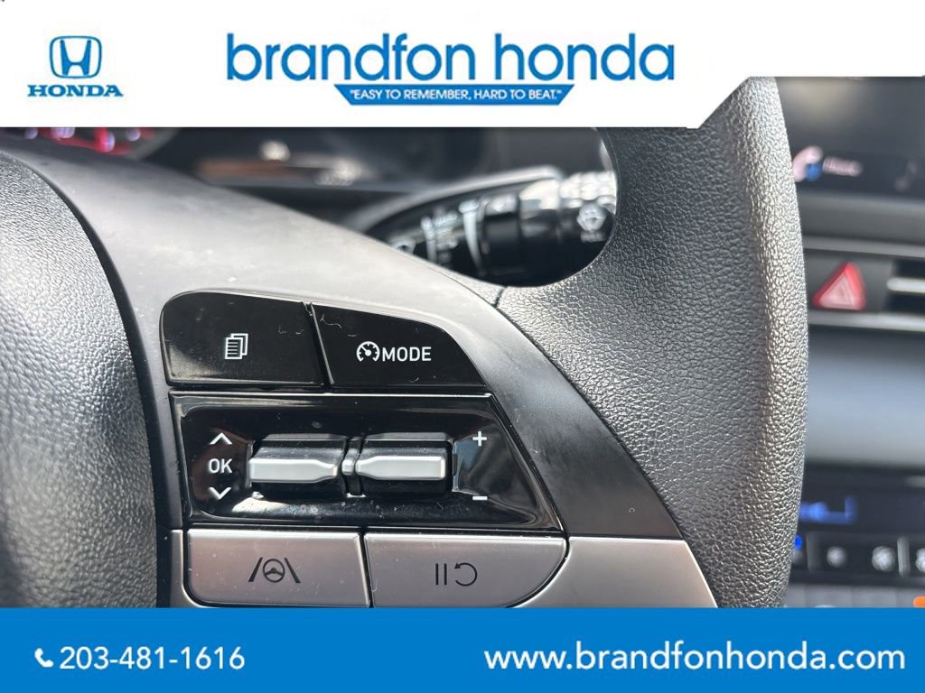 Used 2023 Hyundai Elantra SEL image 15