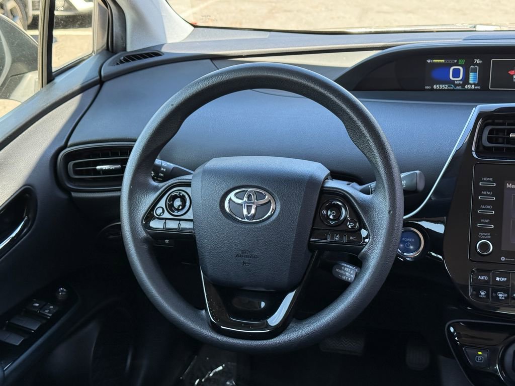 Used 2022 Toyota Prius LE image 15