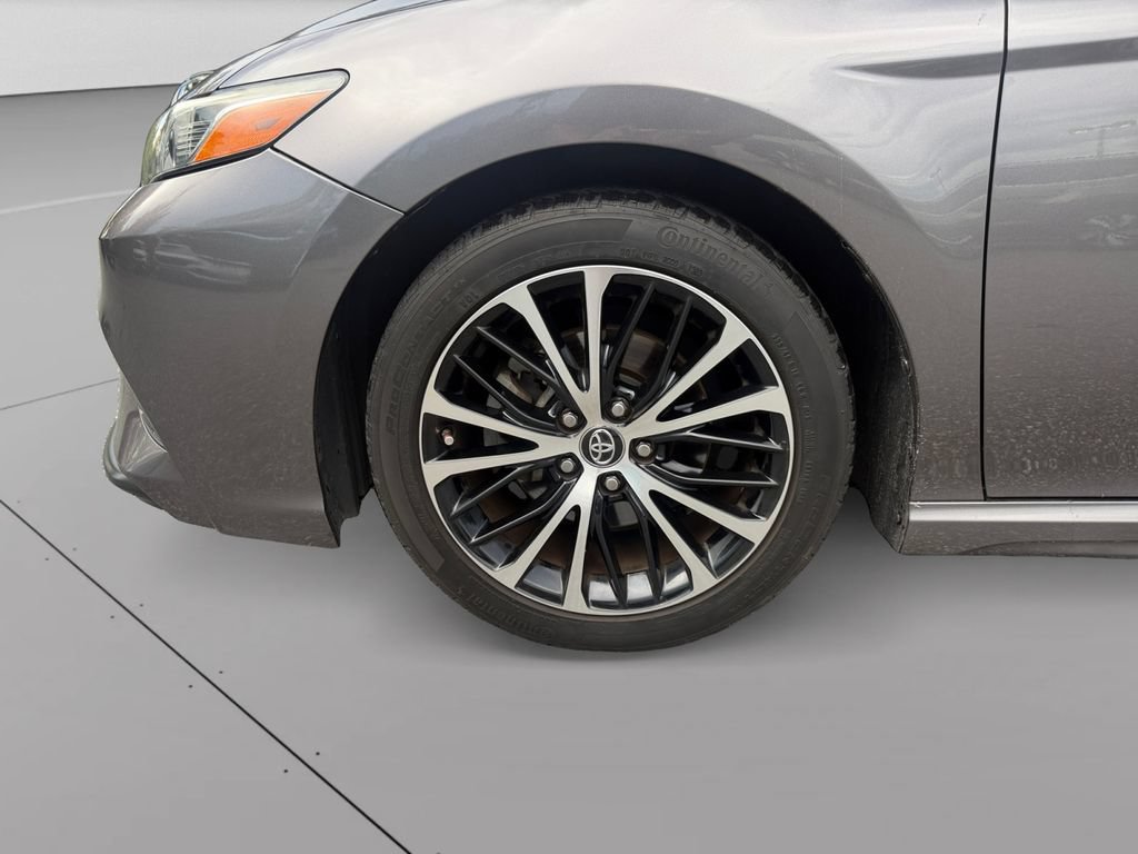 Used 2019 Toyota Camry SE FWD image 30