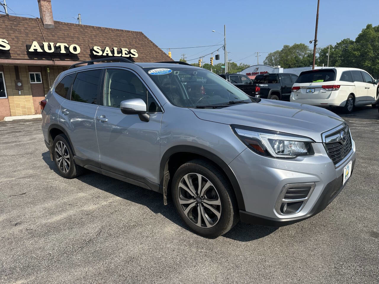Used 2020 Subaru Forester Limited image 16