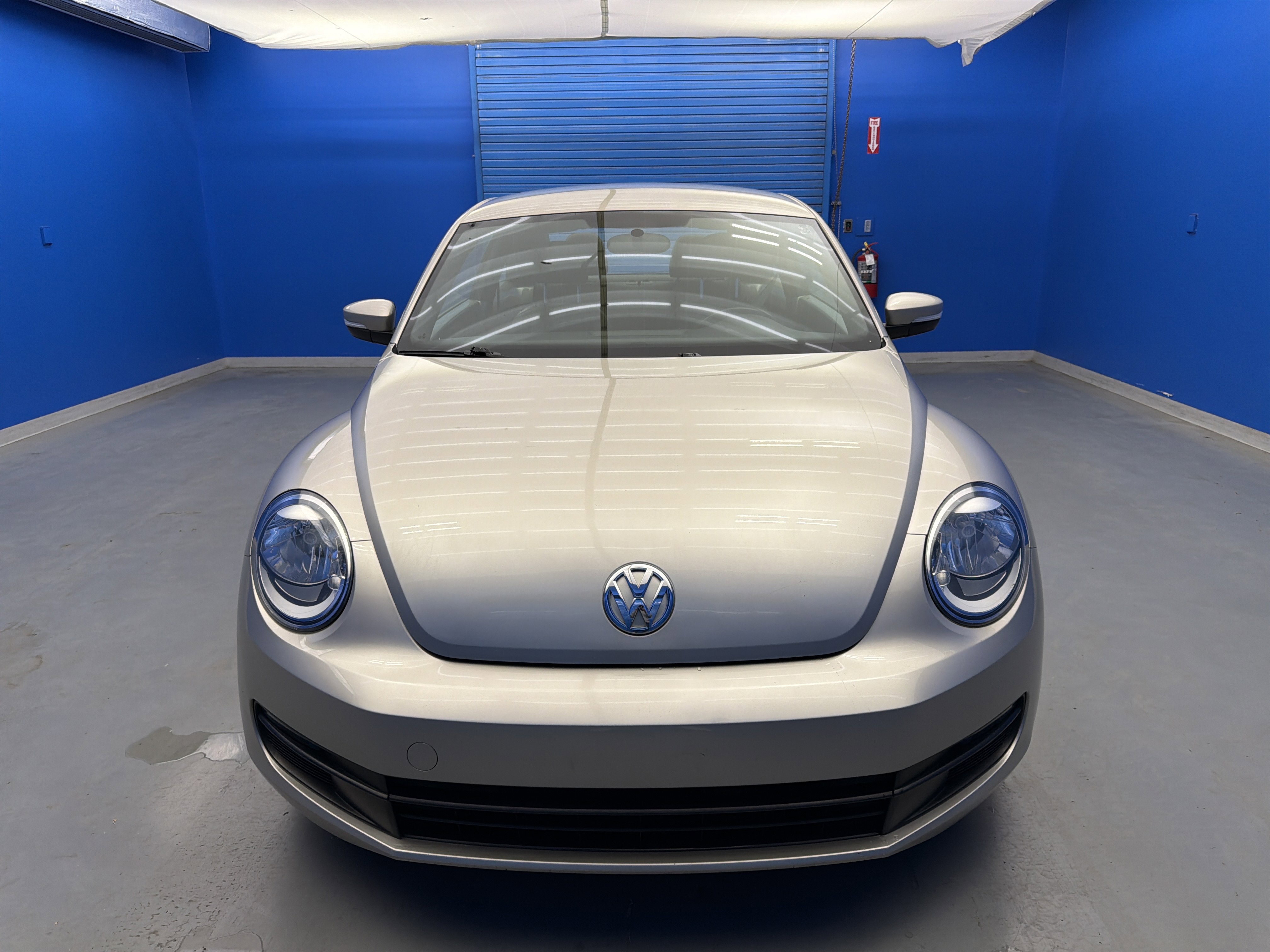 Used 2013 Volkswagen Beetle 2.5 image 3