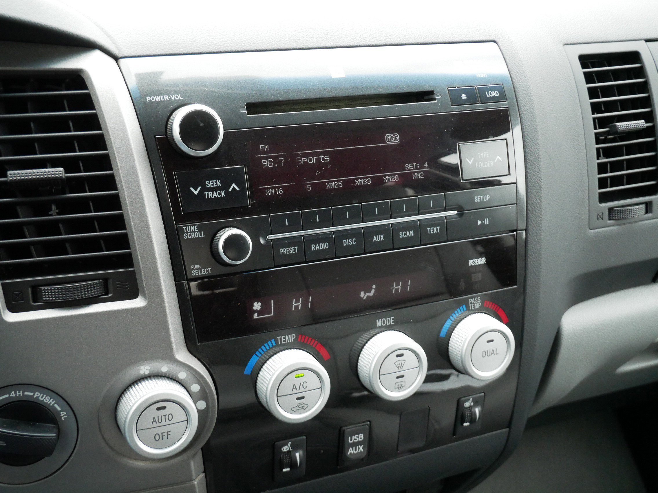 Used 2010 Toyota Tundra Limited AWD/4WD image 23