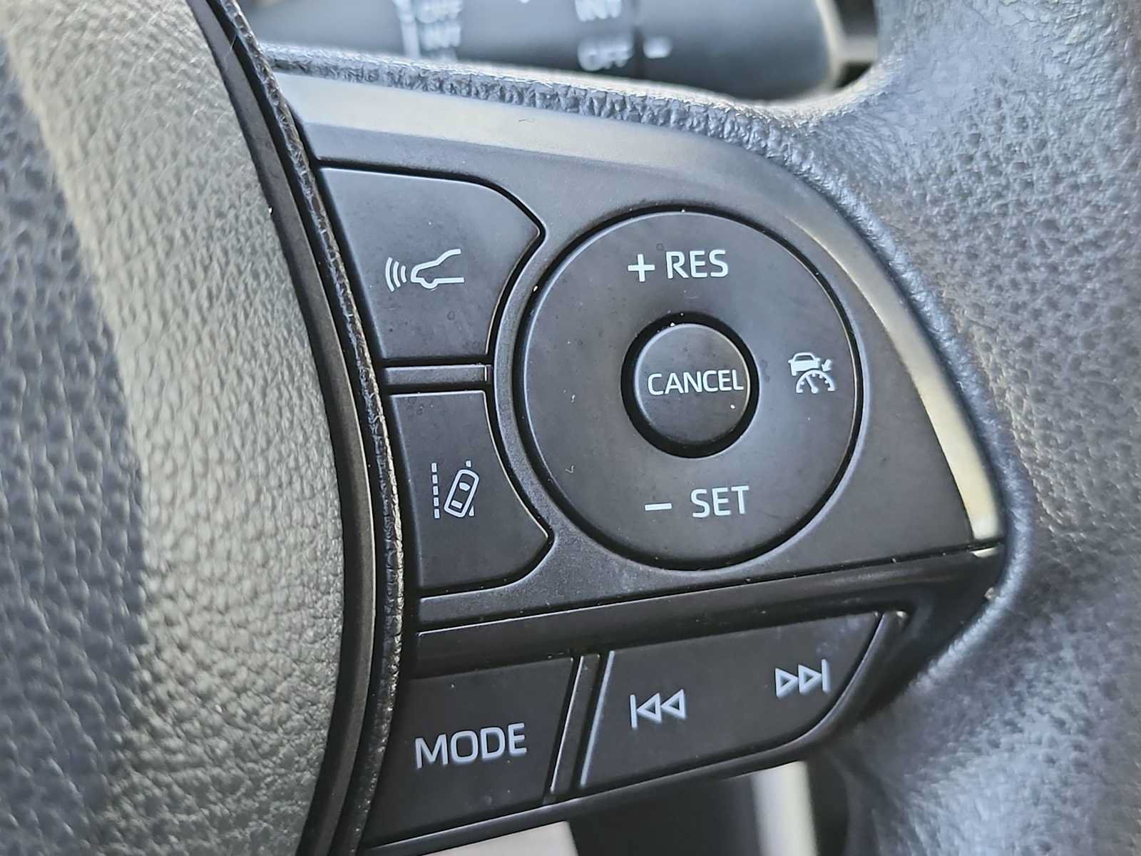 Used 2024 Toyota RAV4 LE FWD image 29