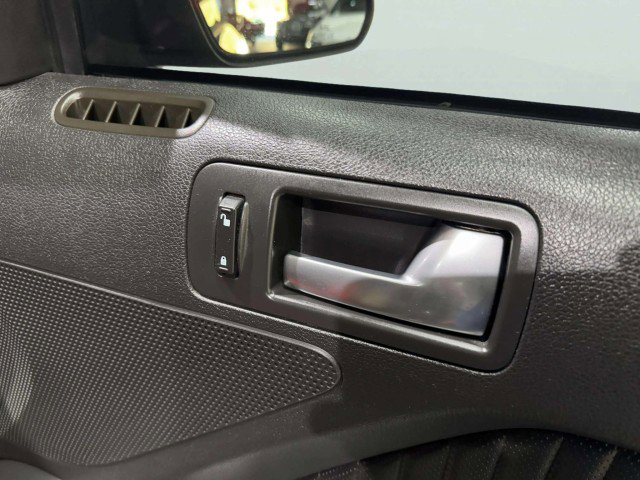 Used 2012 Ford Mustang Shelby GT500 w/ SVT Performance Pkg image 43