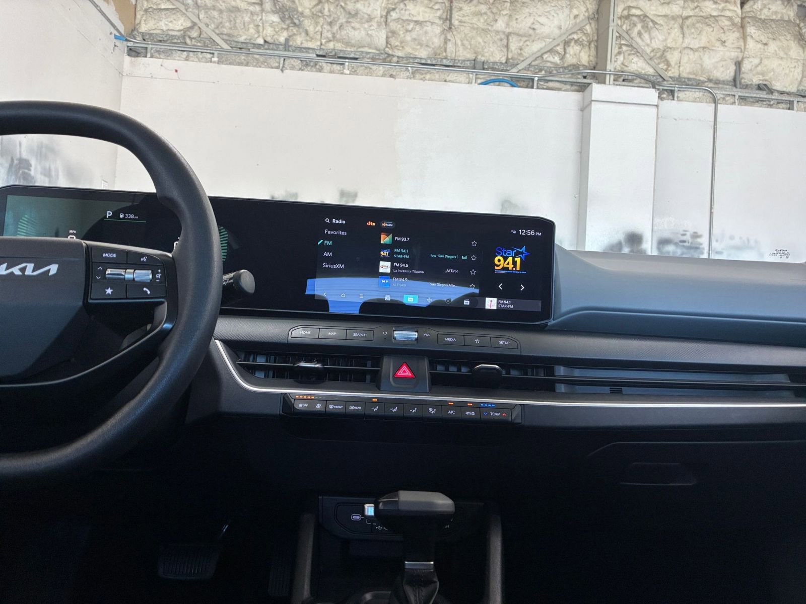 Used 2025 Kia K4 LXS image 17