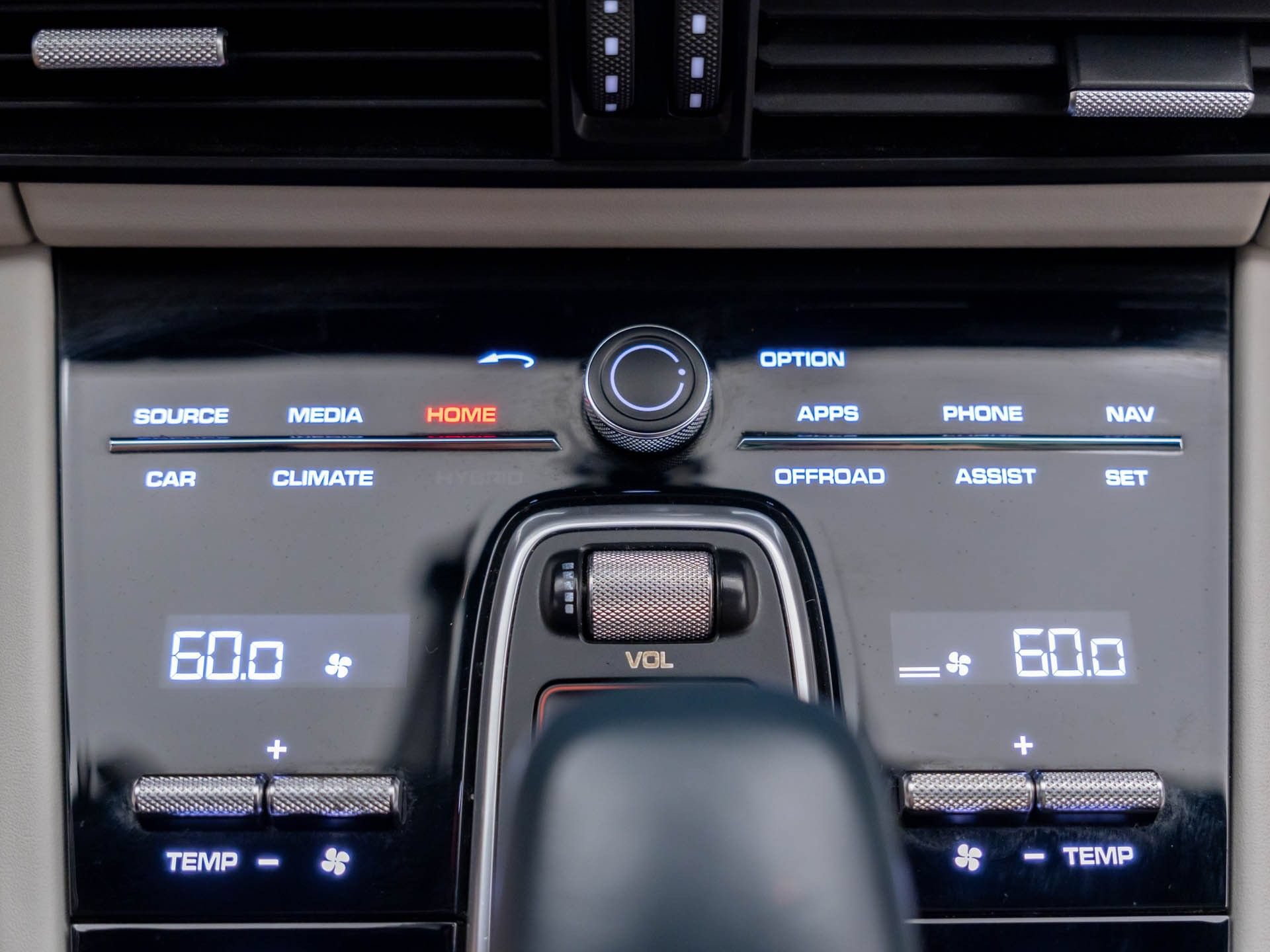 Certified 2022 Porsche Cayenne AWD/4WD image 26