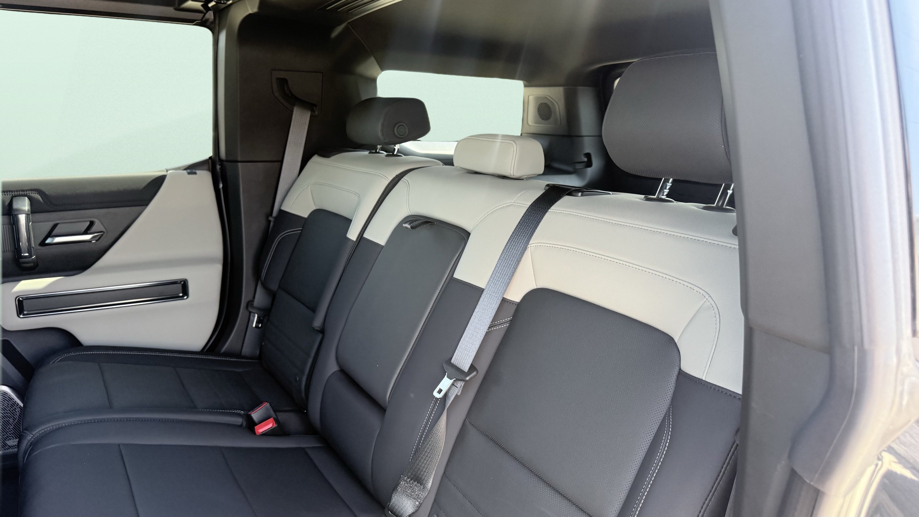 Used 2026 GMC Hummer EV SUV AWD/4WD image 32
