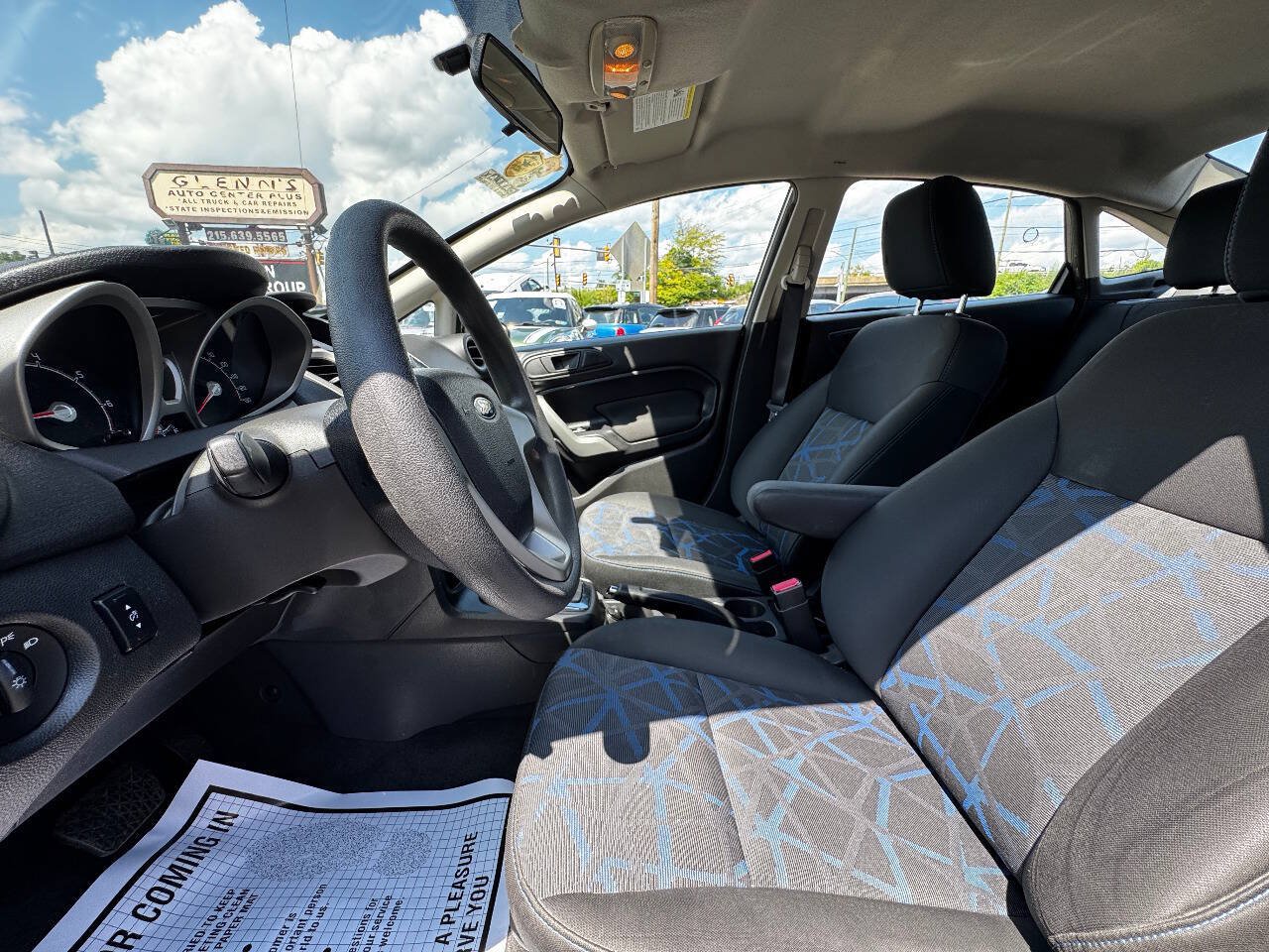 Used 2012 Ford Fiesta SE FWD image 10