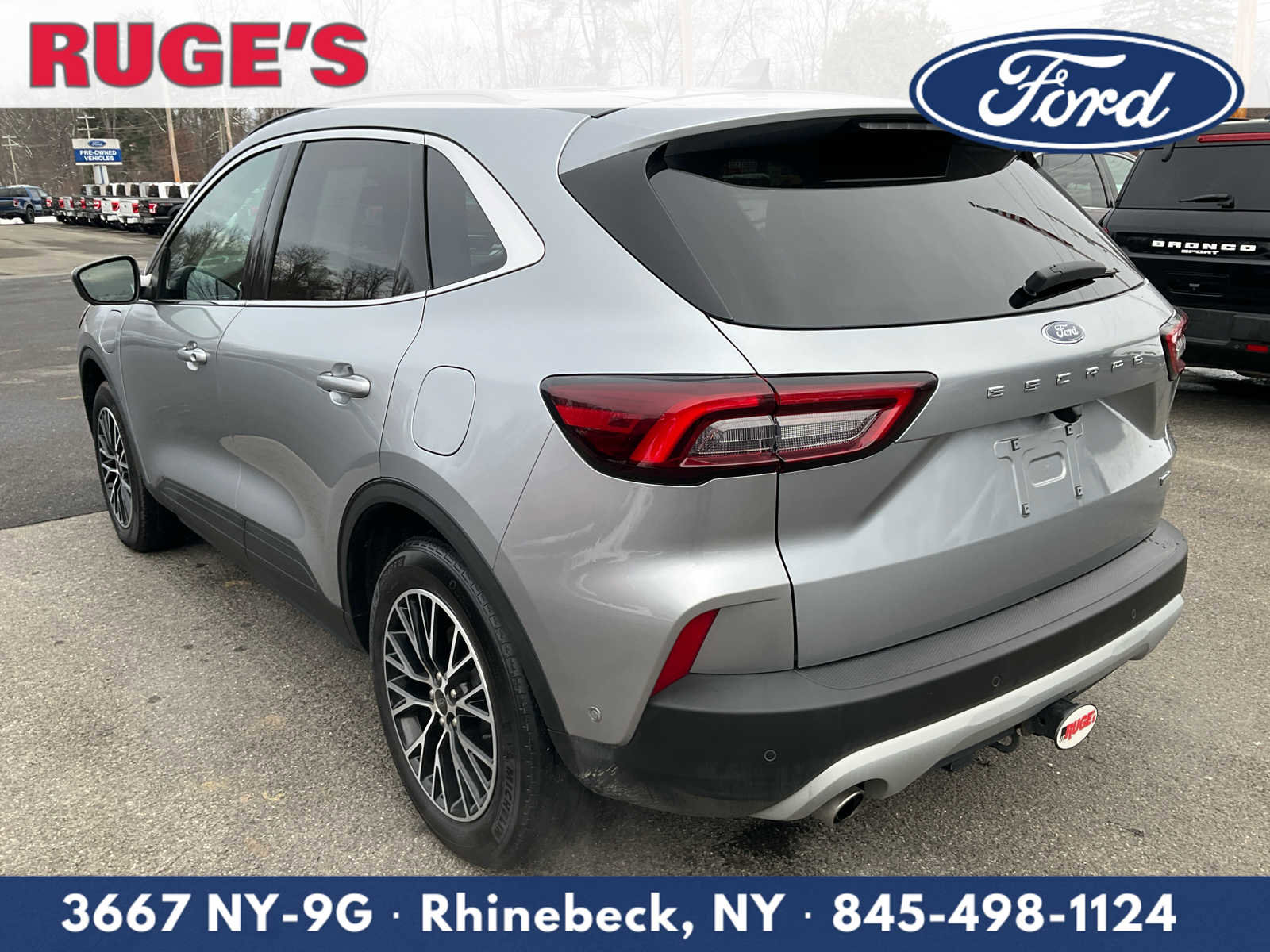 Used 2023 Ford Escape SE w/ PHEV Premium Package image 6